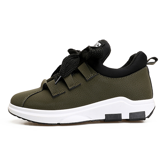 Sport Shoes 883